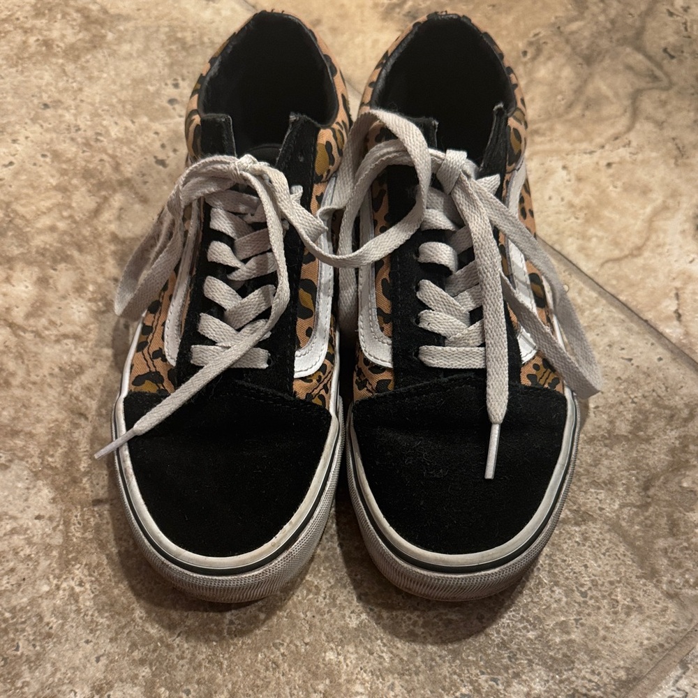 Vans Kids Sneakers - Black and Leopard Print
